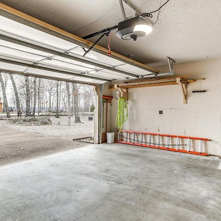 Spacious Holiday Island Escape With Deck And Gas Grill Eksteriør billede